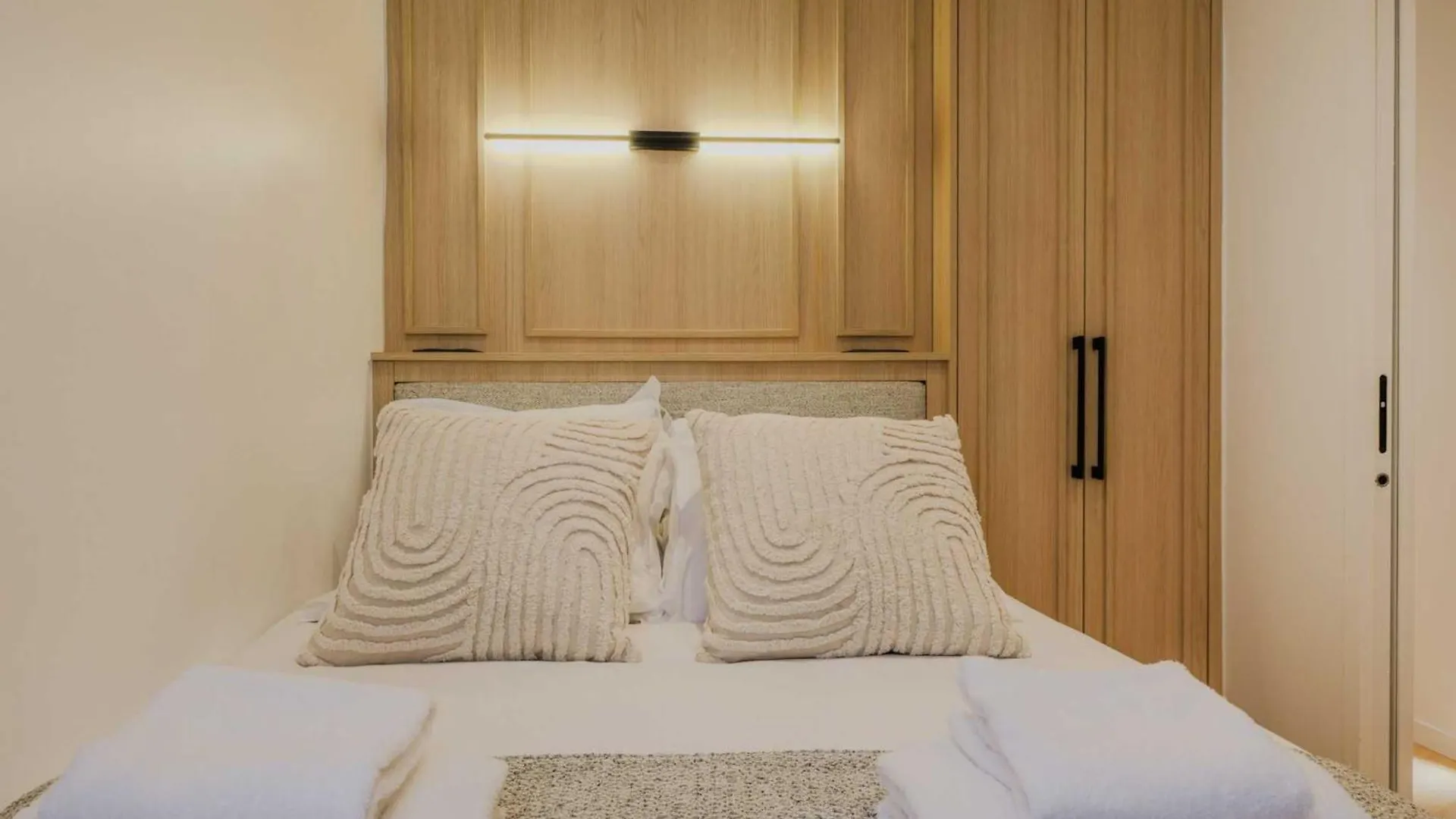 Cosy Apartment - 3Br-6P - Montmartre-Sacre-Coeur Paris France
